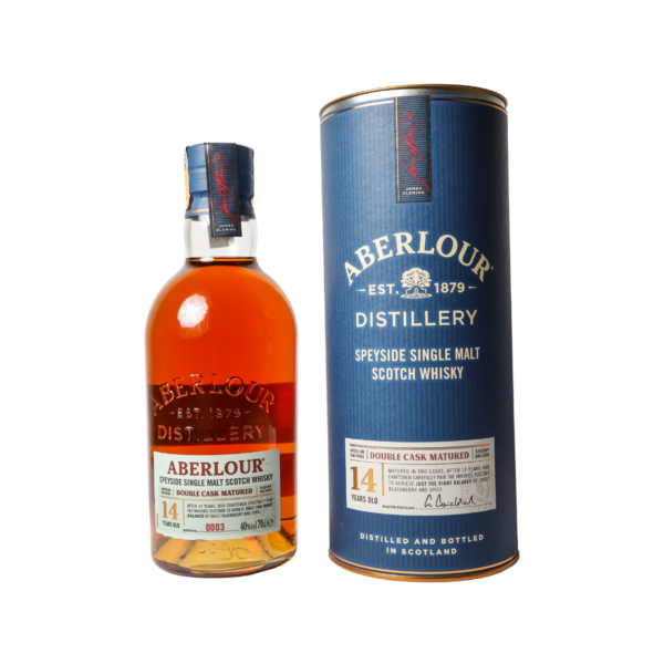 Aberlour: Um Whisky Escocês Premiado para Experiências Inesquecíveis Descubra Aberlour, um whisky escocês premiado mundialmente por sua elegância, complexidade e sabor excepcional. Produzido na Speyside, região renomada pela produção de whiskies excepcionais, Aberlour utiliza apenas os melhores ingredientes e técnicas tradicionais de produção. Com um aroma rico e complexo com notas de frutas cítricas, mel, especiarias e madeira tostada, o Aberlour revela um sabor suave e equilibrado na boca, com toques de frutas secas, chocolate, baunilha e especiarias quentes. Disponível em diversas variantes, cada uma com suas características únicas: Aberlour 12 Anos: Envelhecido por no mínimo 12 anos em barris de carvalho americano, oferece um sabor clássico e equilibrado. Aberlour 16 Anos: Maturado por 16 anos em barris de carvalho americano e sherry, apresenta um sabor mais complexo e frutado. Aberlour A'bunadh: Um whisky single malt sem idade definida, envelhecido em barris de sherry oloroso, revela um sabor rico e intenso. Aberlour N'aboosie: Um whisky single malt sem idade definida, envelhecido em barris de carvalho americano e sherry oloroso, oferece um sabor suave e frutado com toques de especiarias. Perfeito para: Comemorações especiais e momentos marcantes. Presentear amigos e familiares que apreciam bebidas finas. Desfrutar puro ou com gelo. Harmonizar com charutos e chocolates. Com uma história rica que remonta a 1879, Aberlour é a escolha preferida de apreciadores de whisky em todo o mundo. Experimente Aberlour e eleve suas experiências sensoriais a um novo patamar!